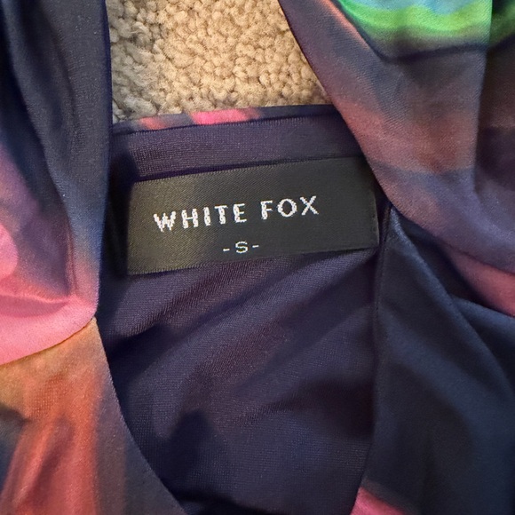 White Fox Abstract Mini Dress - Picture 4 of 4